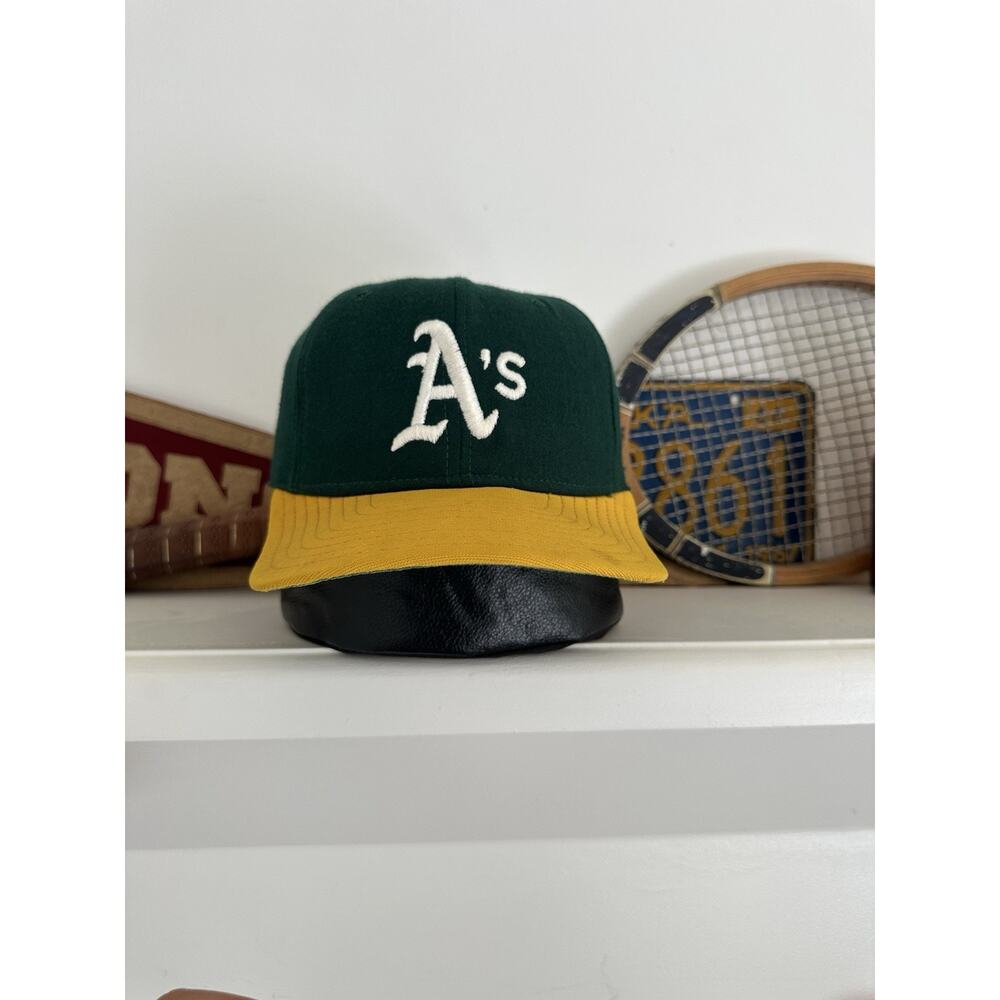 Vintage New Era Du pont Pro Model Oakland Athletics Fitted Hat 7 1/4